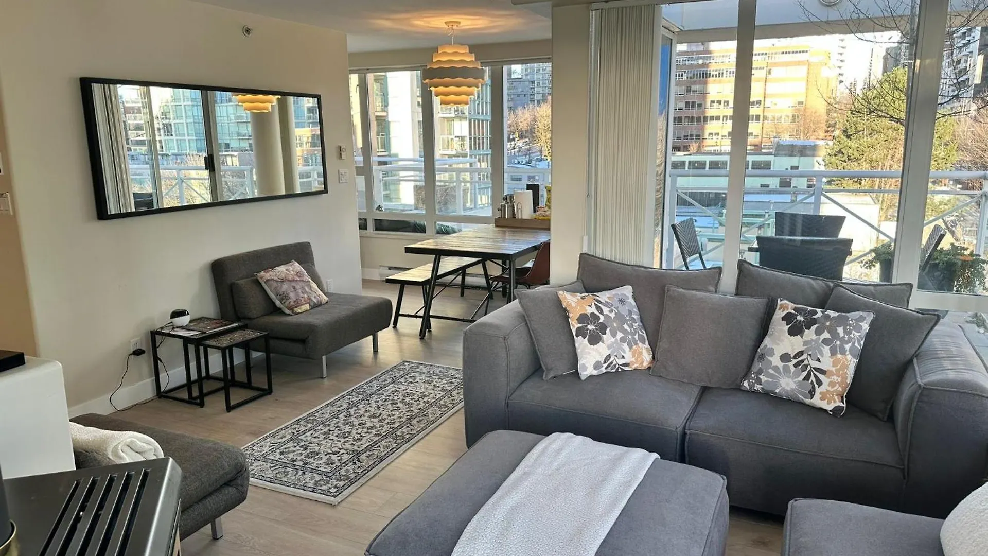 Penthouses Of Beach Ave Vancouver