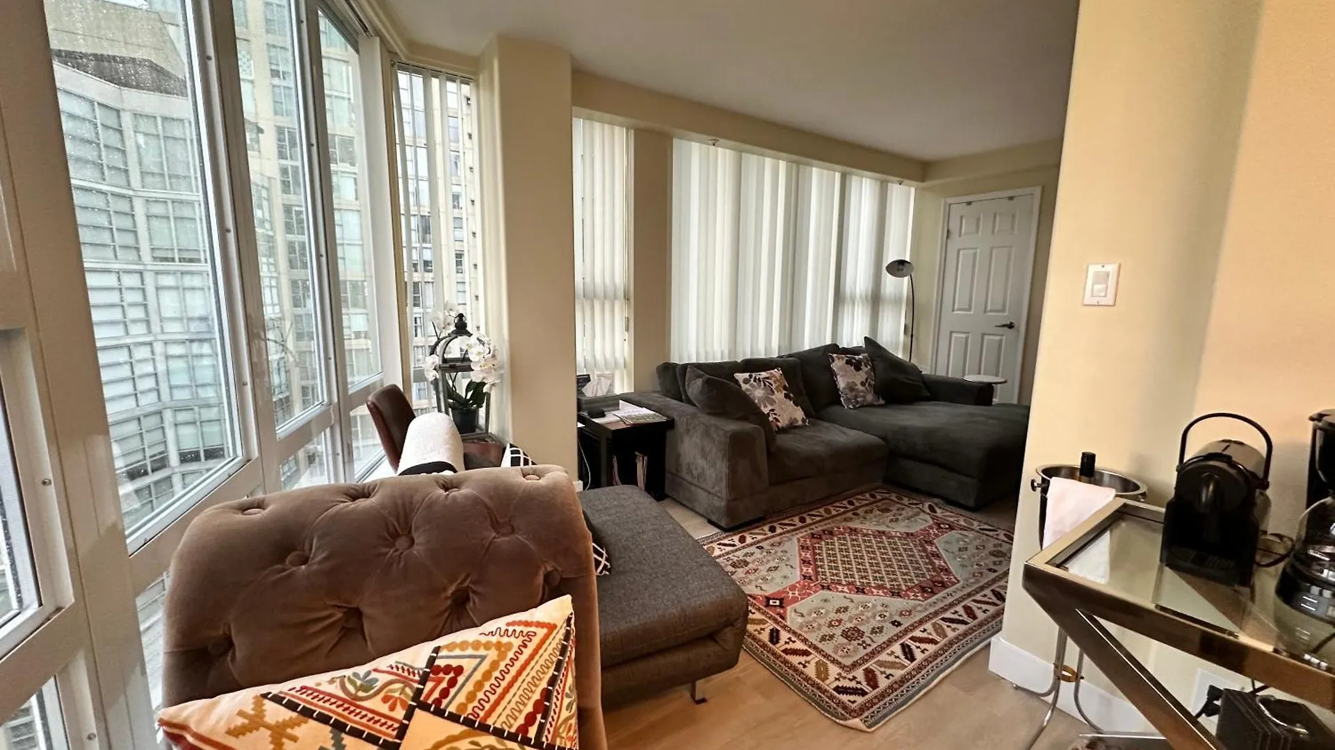 Apartment Penthouses Of Beach Ave Vancouver