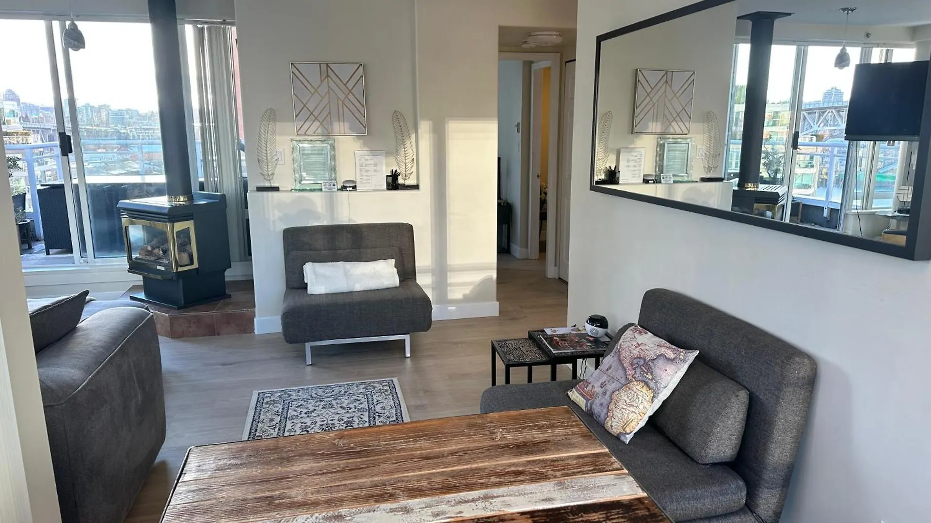 Penthouses Of Beach Ave Vancouver Apartment