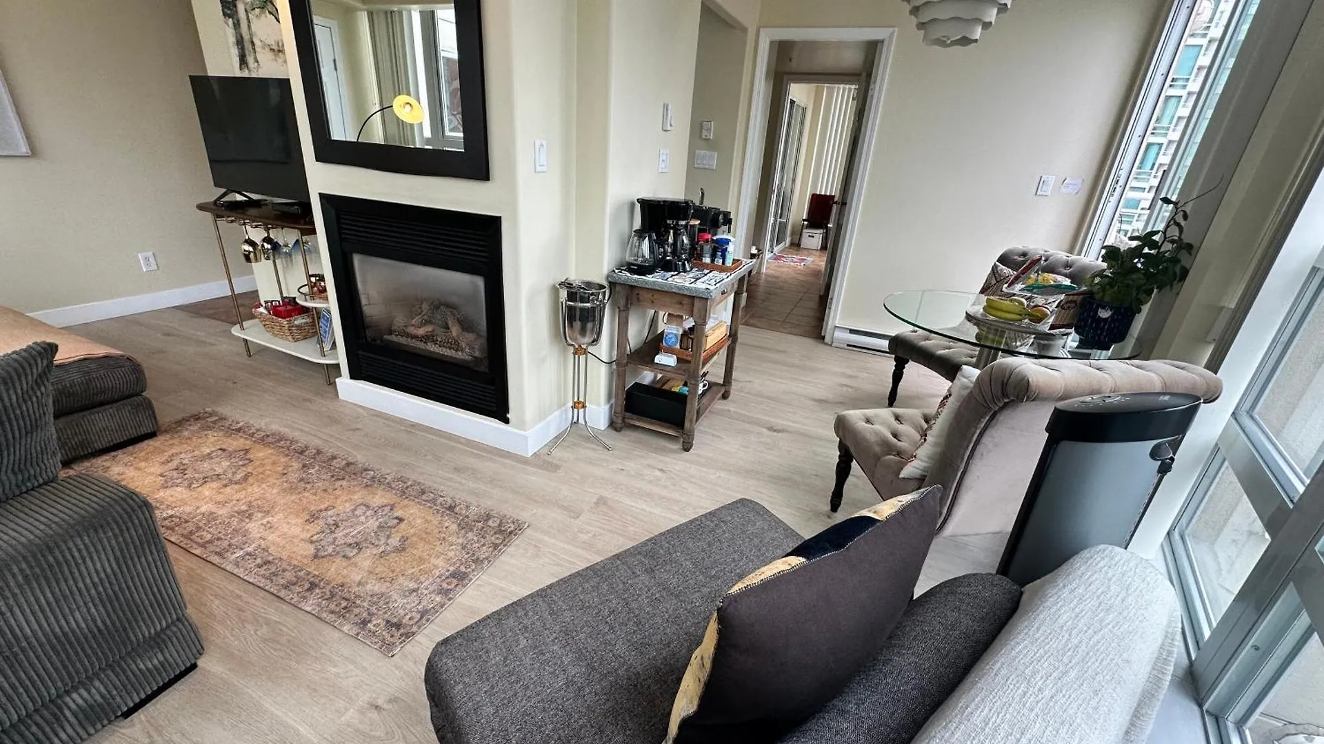 Penthouses Of Beach Ave Vancouver