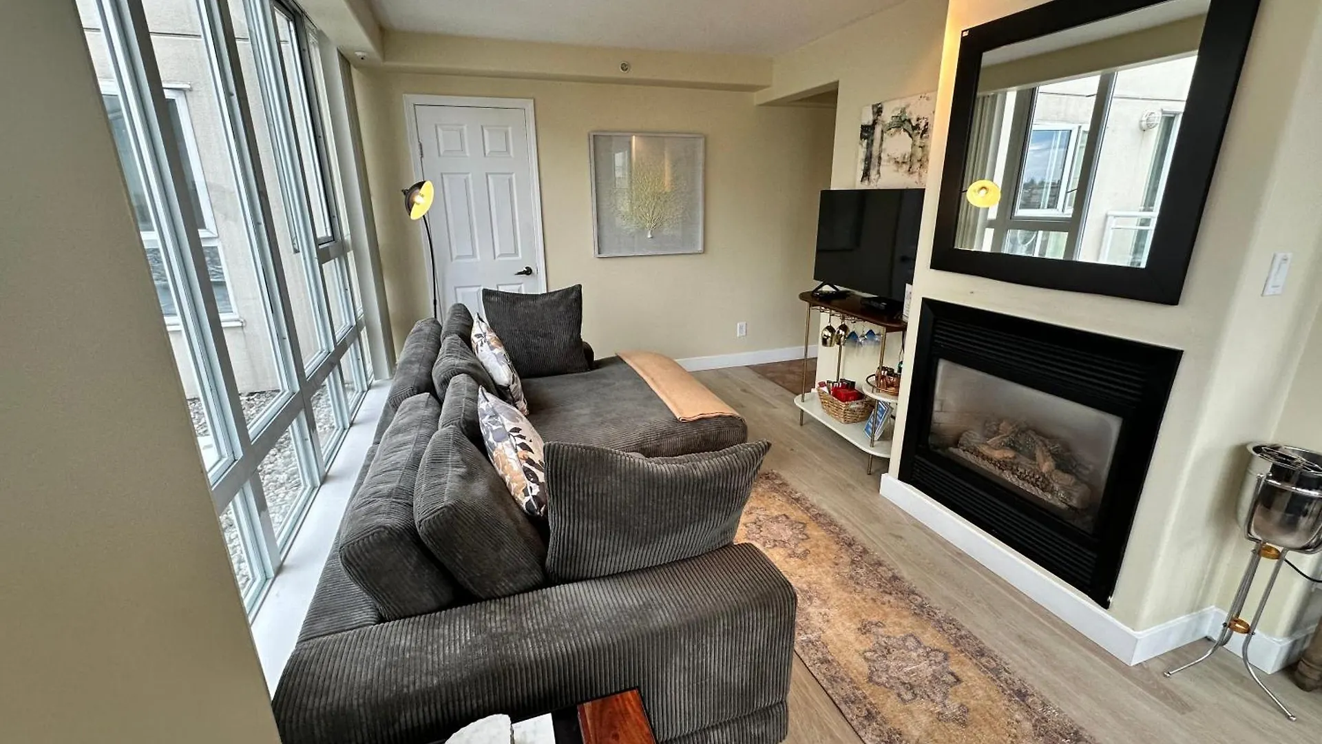 Penthouses Of Beach Ave Vancouver Apartment