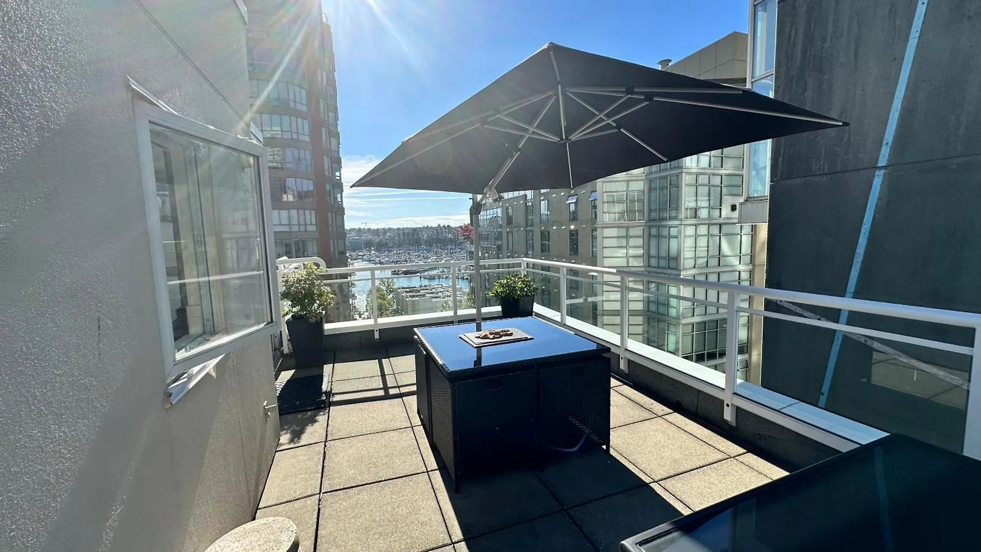 Penthouses Of Beach Ave Vancouver 0*,  Canada