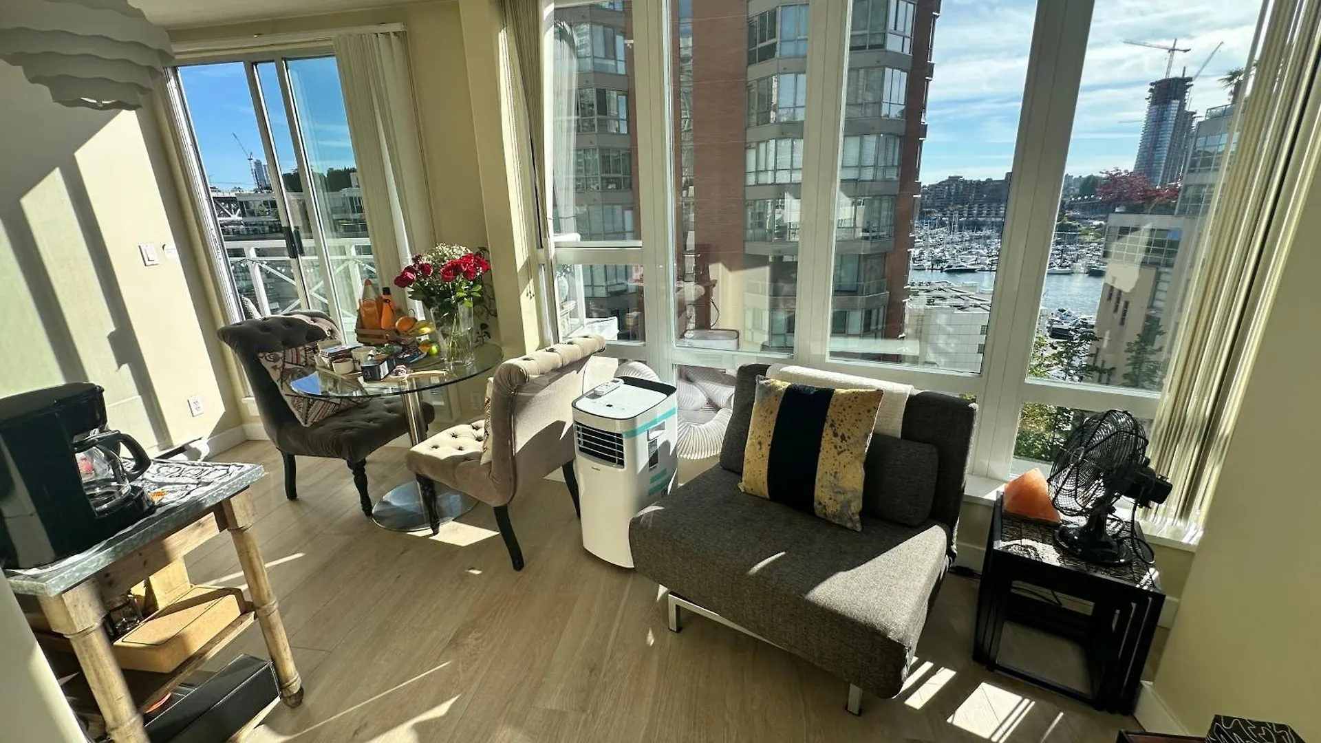 Penthouses Of Beach Ave Vancouver